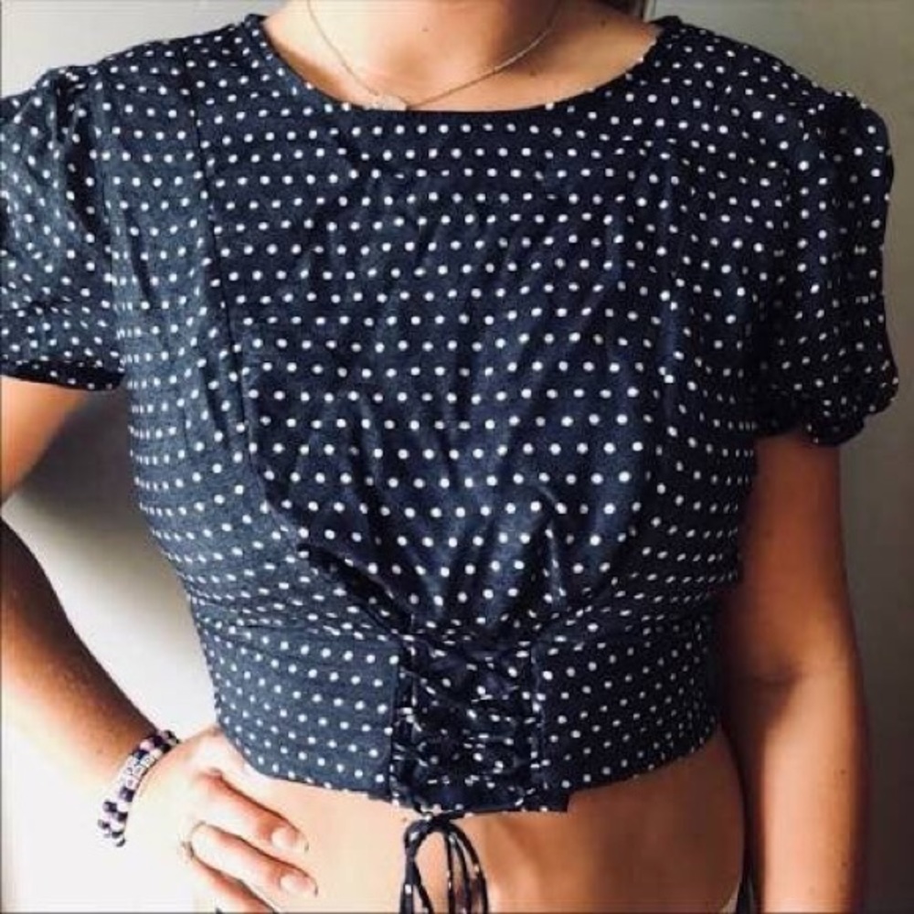 Summertime 😎👙🍉⛱ cute crop top with tie waist M